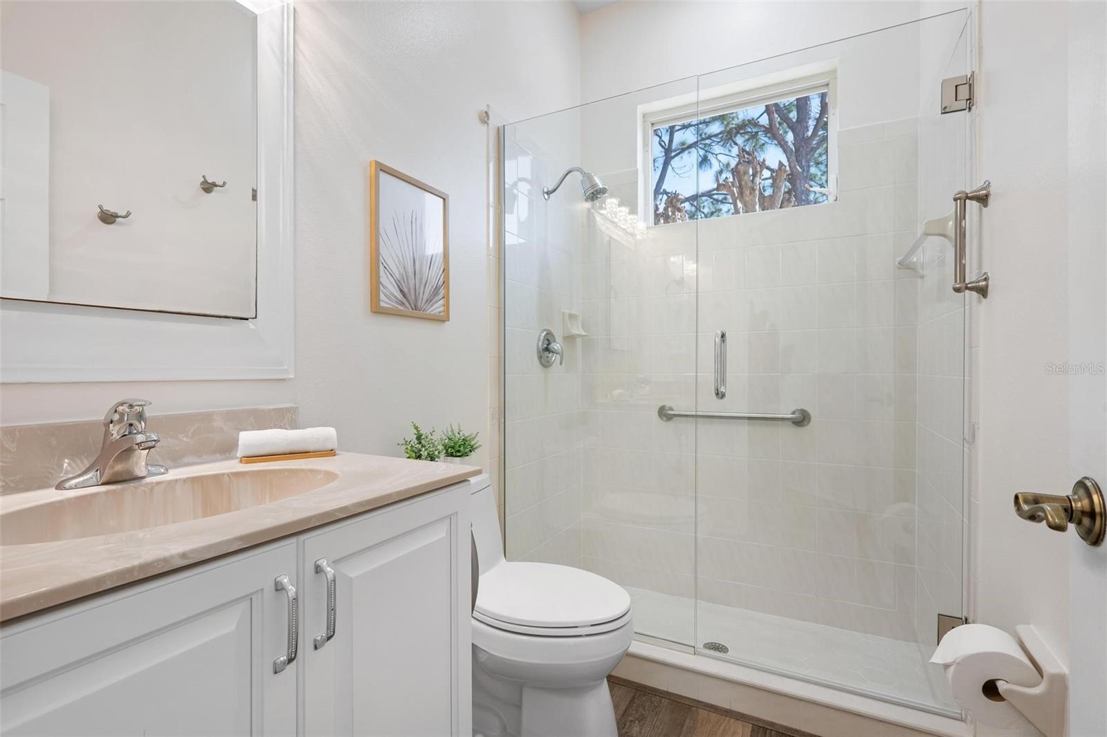 Image 30 of 72 For 422 Wincanton Place