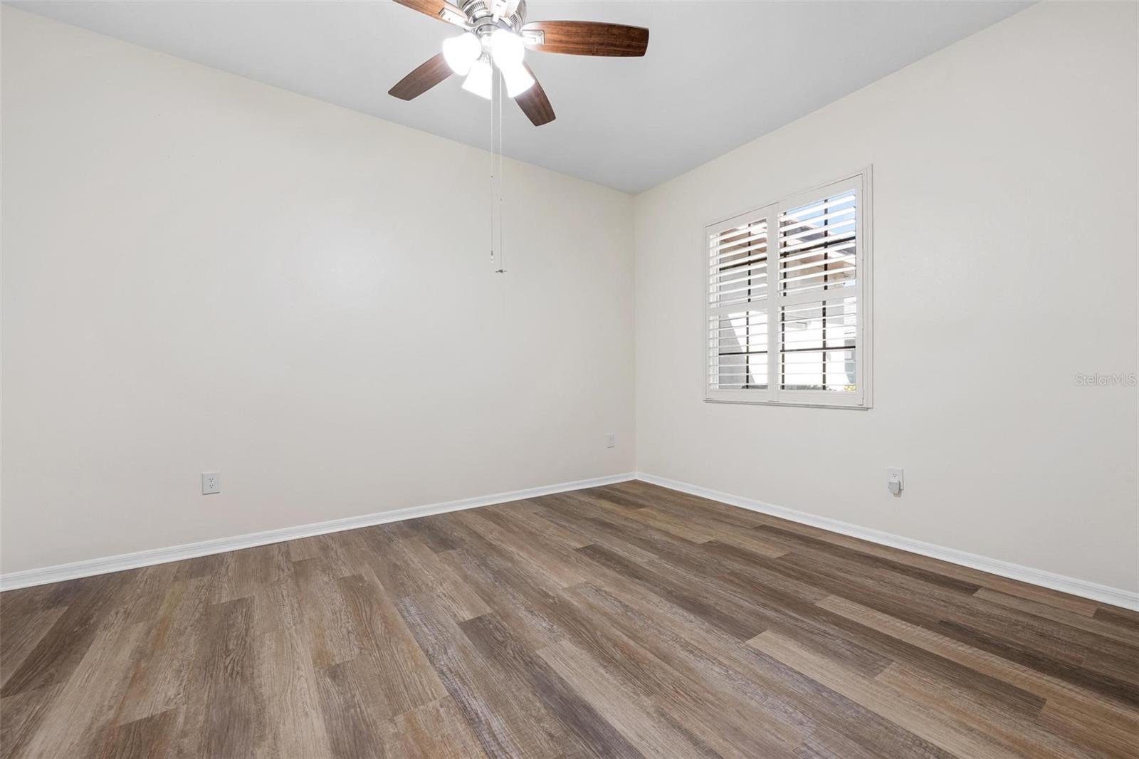 Image 34 of 72 For 422 Wincanton Place