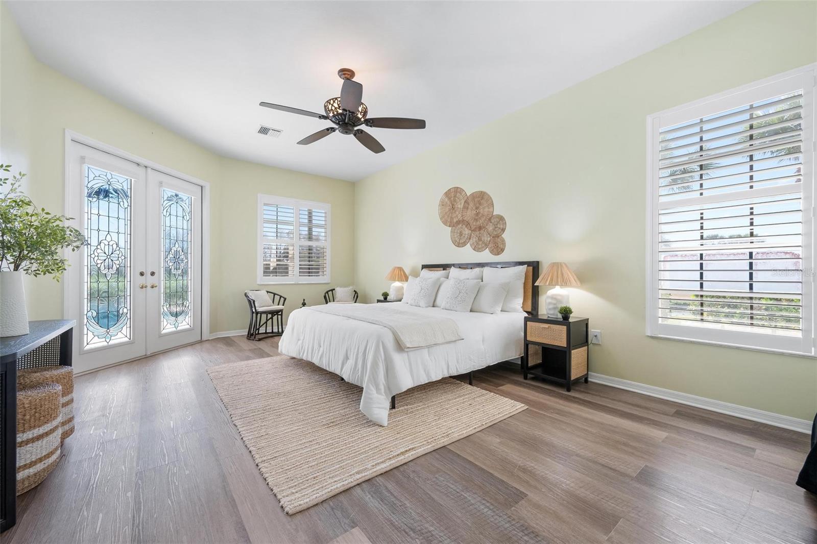 Image 39 of 72 For 422 Wincanton Place