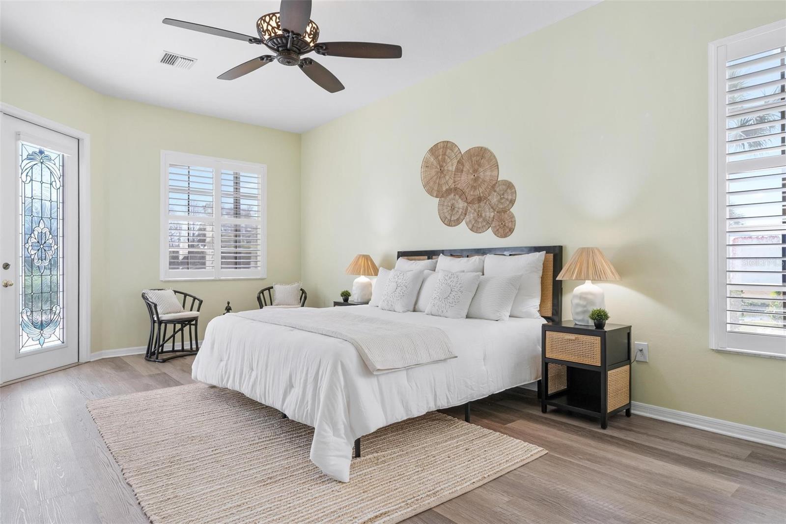 Image 40 of 72 For 422 Wincanton Place