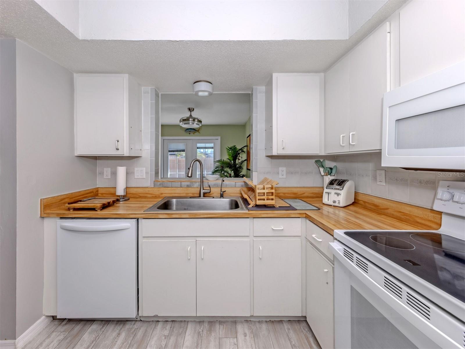 Image 12 of 35 For 1191 Southland Road