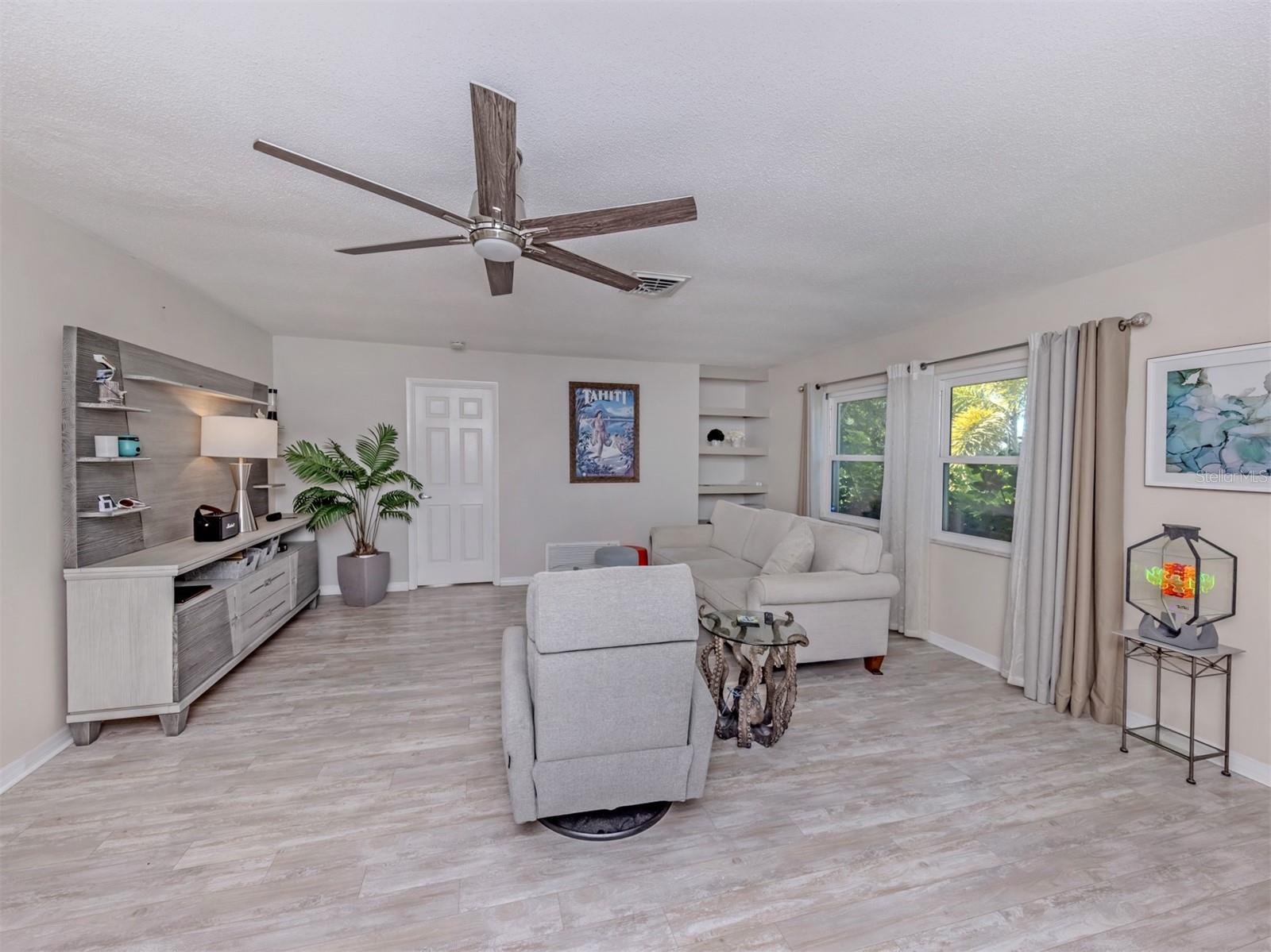 Image 18 of 35 For 1191 Southland Road