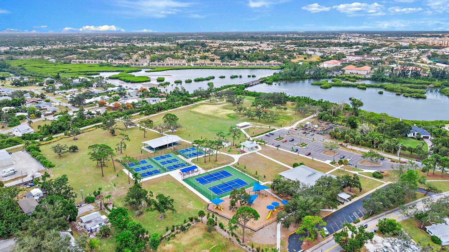 Image 4 of 15 For Colonia Lane