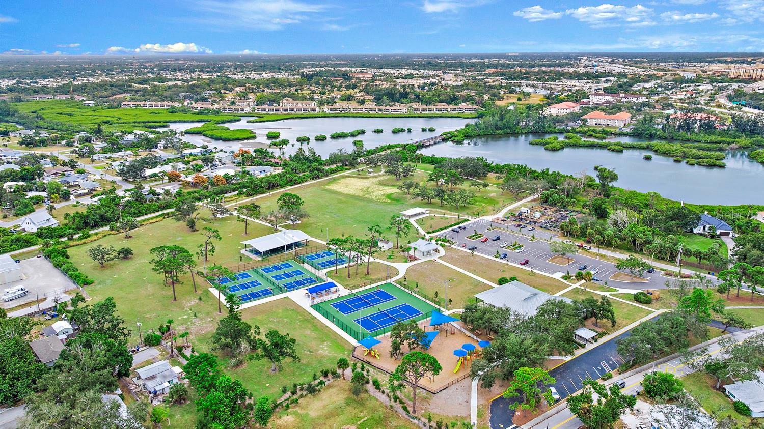 Image 6 of 15 For Colonia Lane