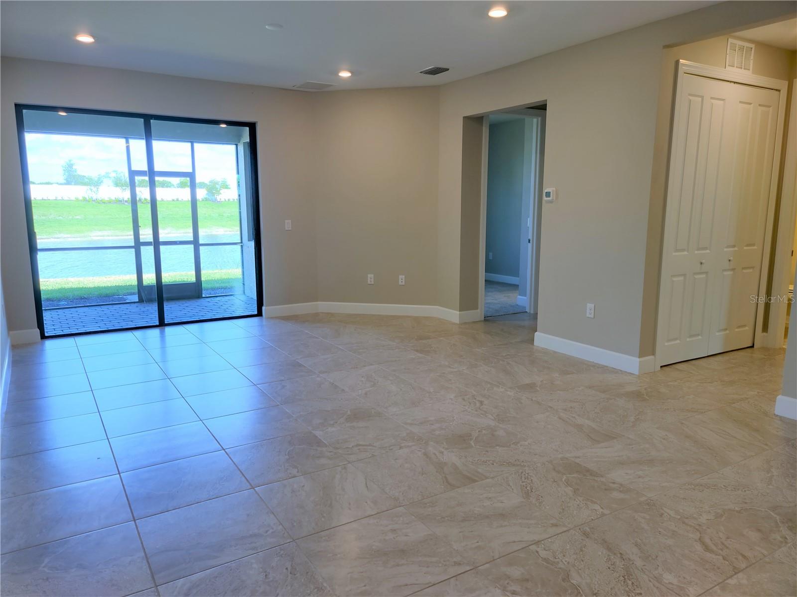 Image 18 of 56 For 14558 Mossy Pine Court