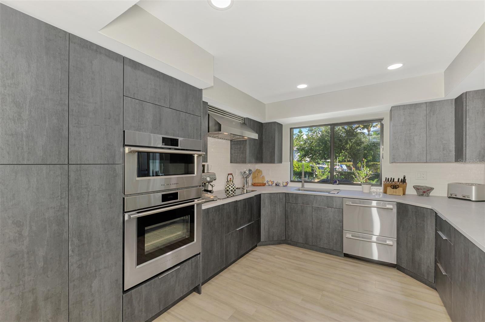 Image 21 of 72 For 5303 Hidden Harbor Road