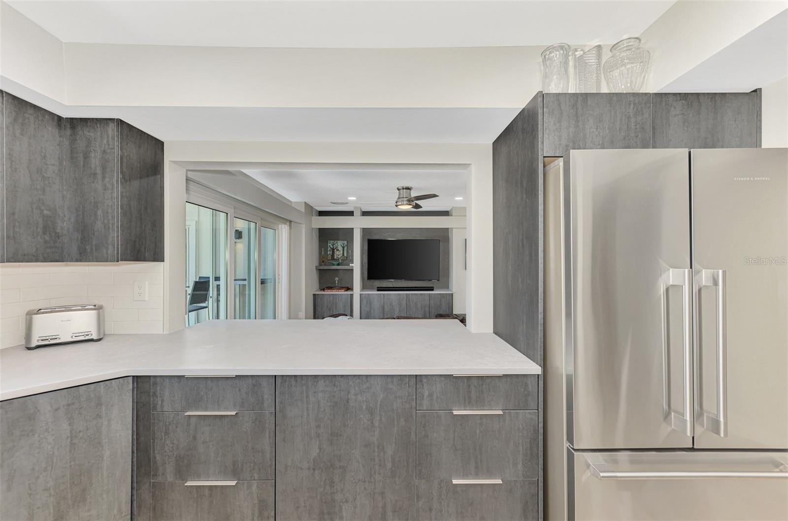 Image 24 of 72 For 5303 Hidden Harbor Road