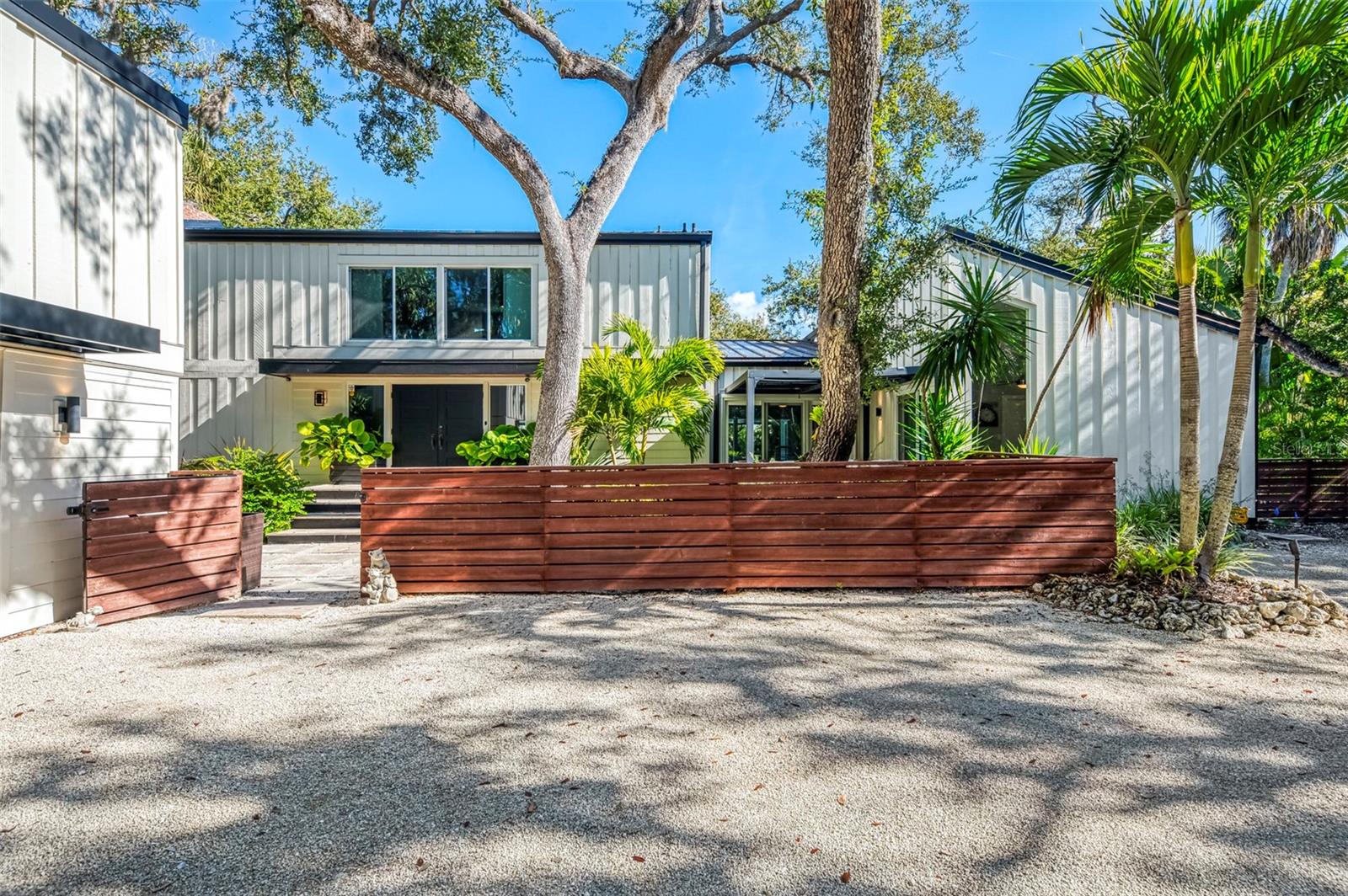 Image 4 of 72 For 5303 Hidden Harbor Road