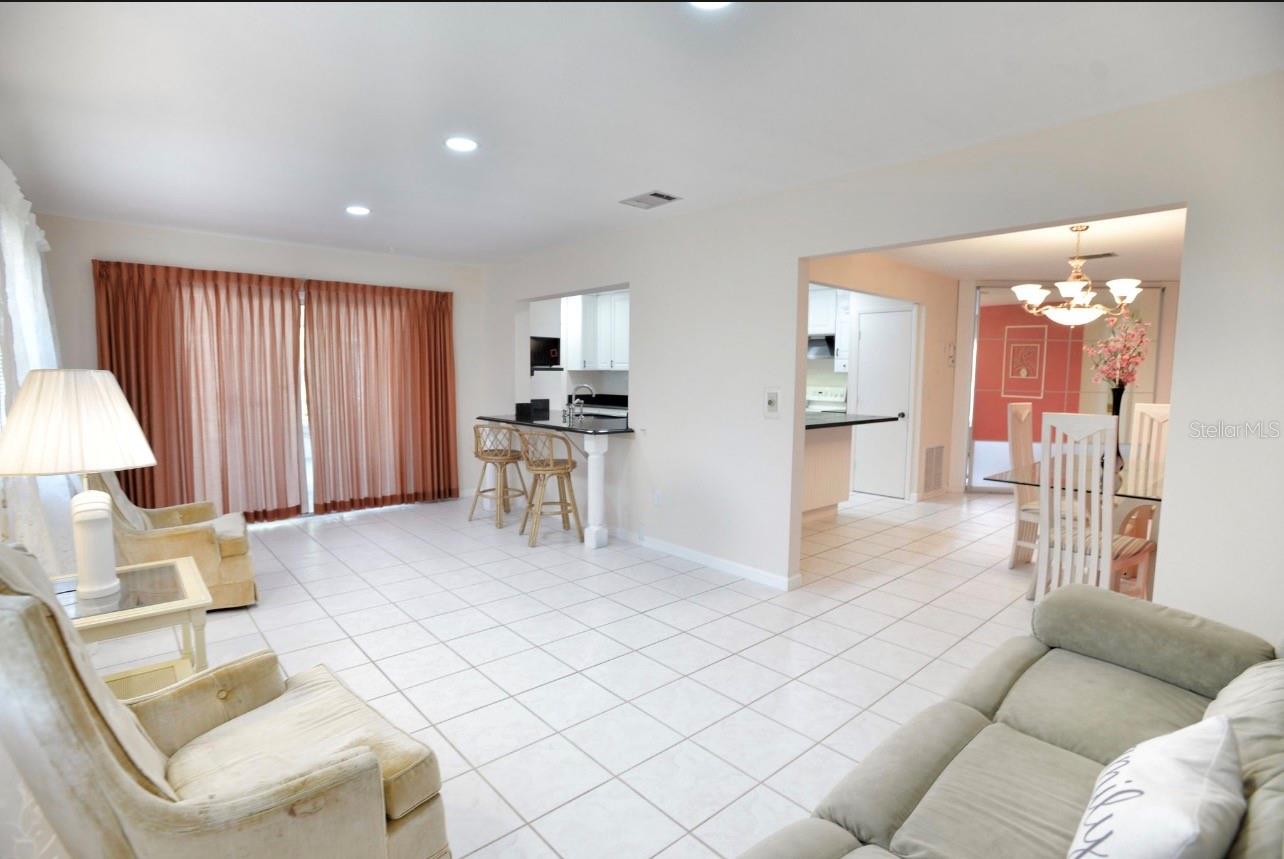 Image 13 of 30 For 3635 Avanti Circle