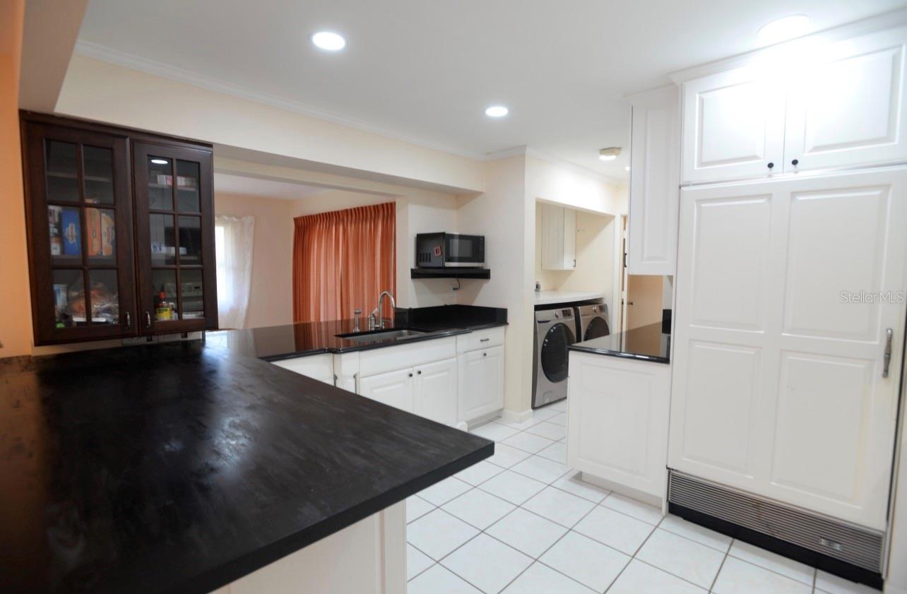 Image 5 of 30 For 3635 Avanti Circle