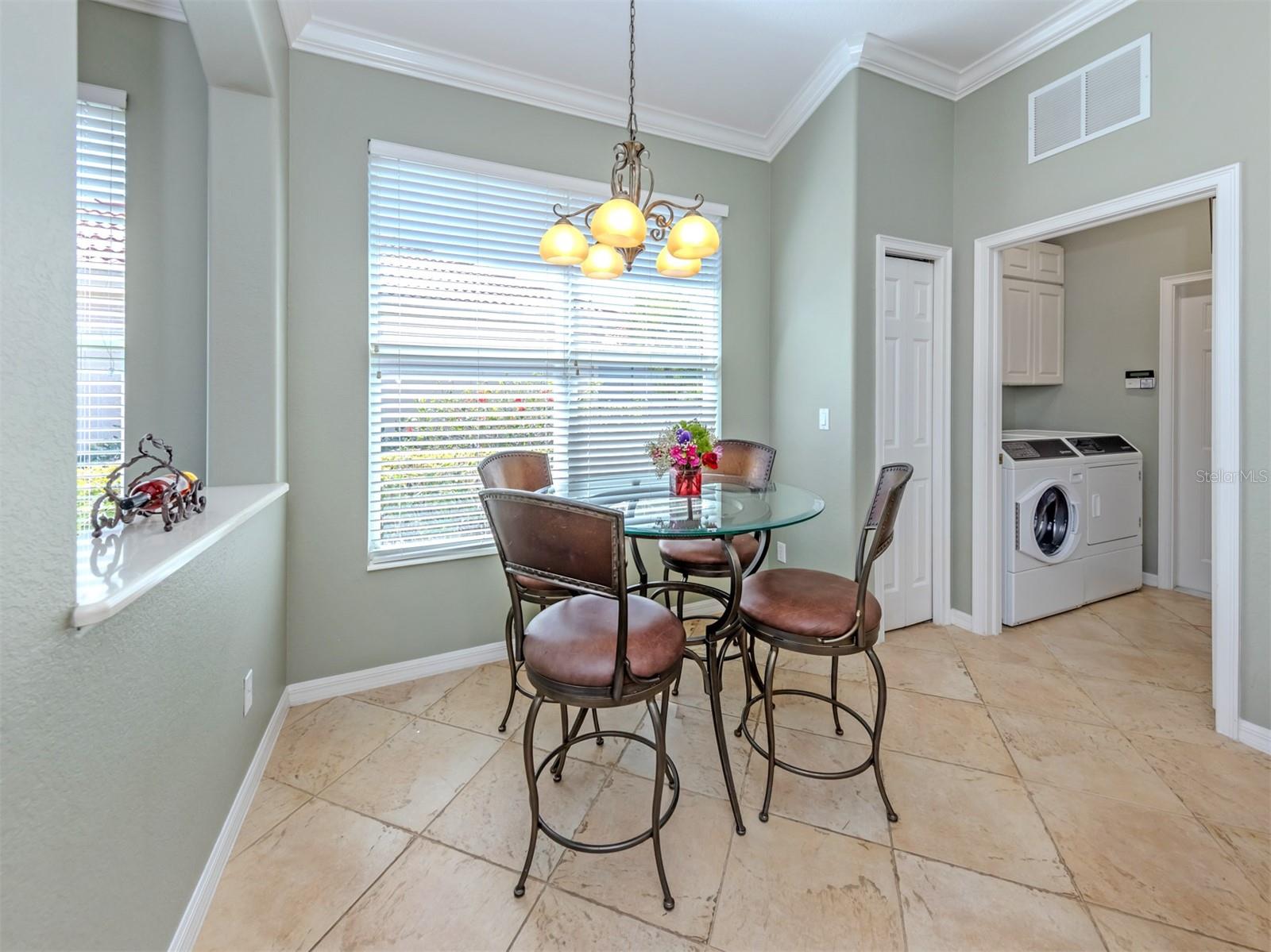 Image 17 of 92 For 157 Treviso Court