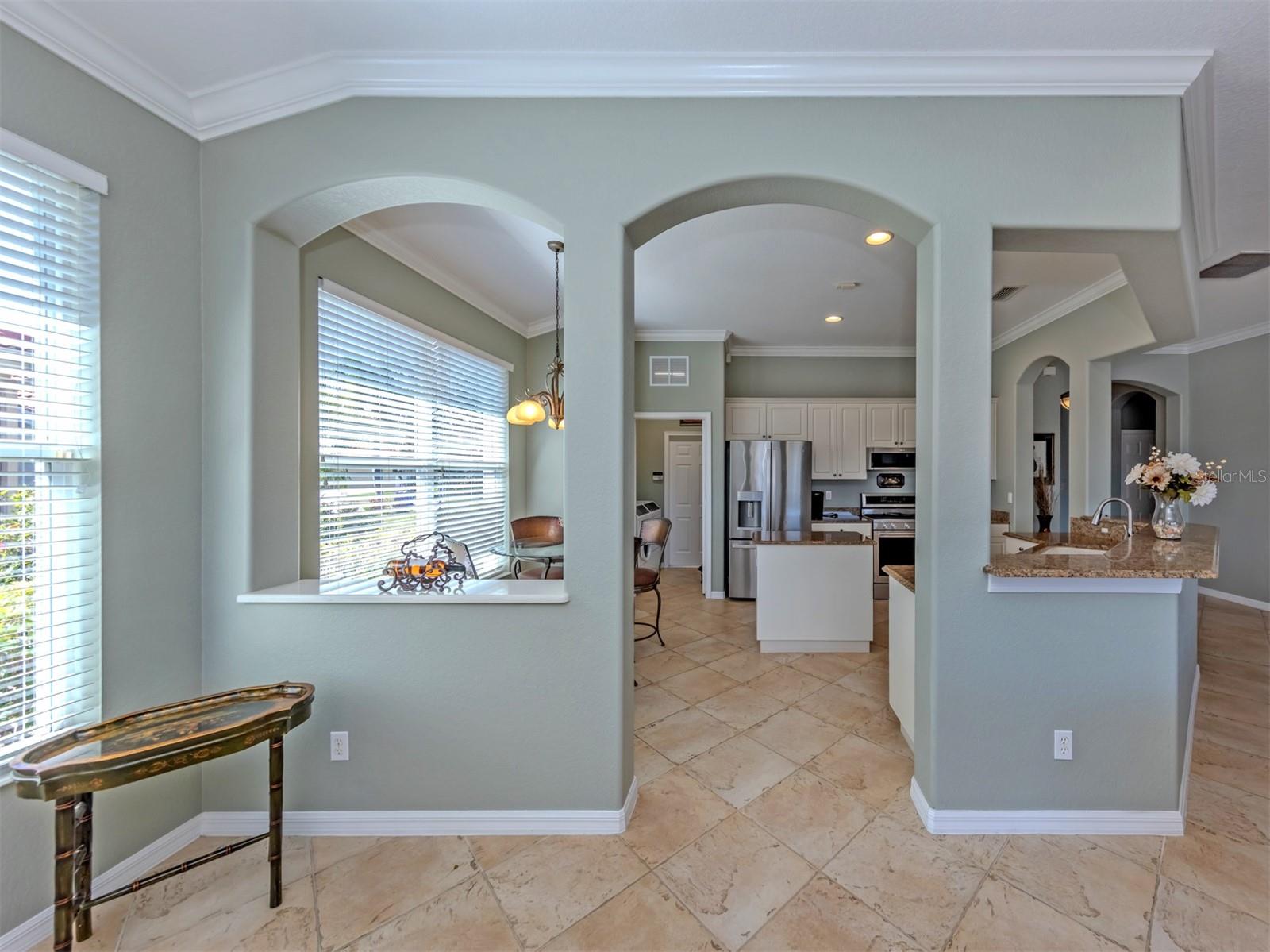 Image 18 of 92 For 157 Treviso Court