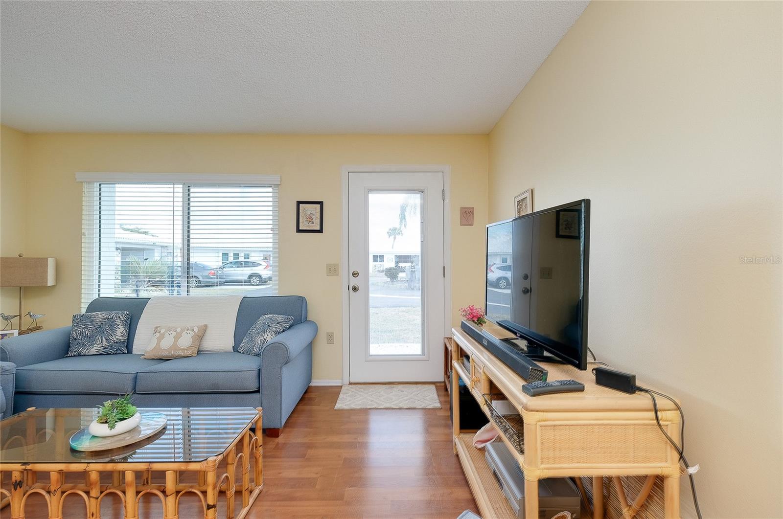 Image 16 of 59 For 92 Circlewood Drive B3-1