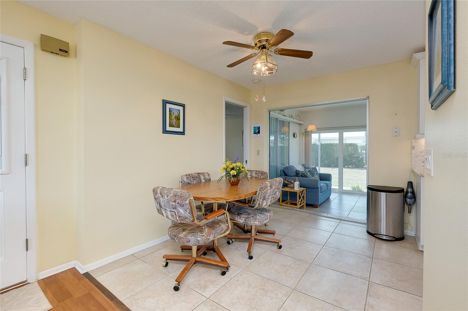 Image 19 of 59 For 92 Circlewood Drive B3-1