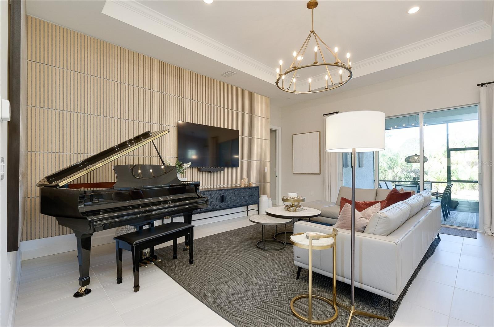 Image 13 of 95 For 10036 Beachwalk Drive