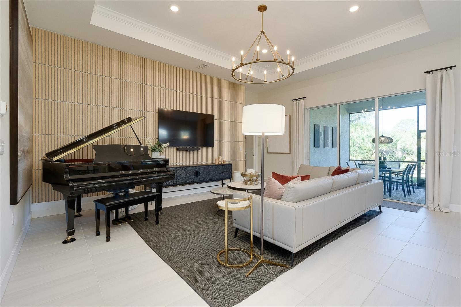 Image 18 of 95 For 10036 Beachwalk Drive