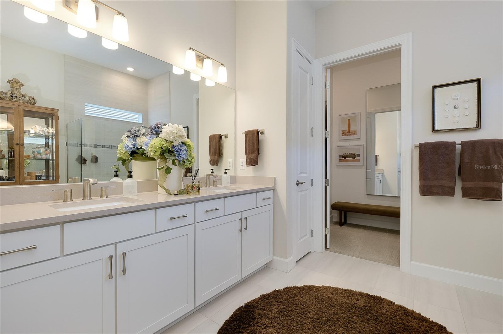 Image 38 of 95 For 10036 Beachwalk Drive