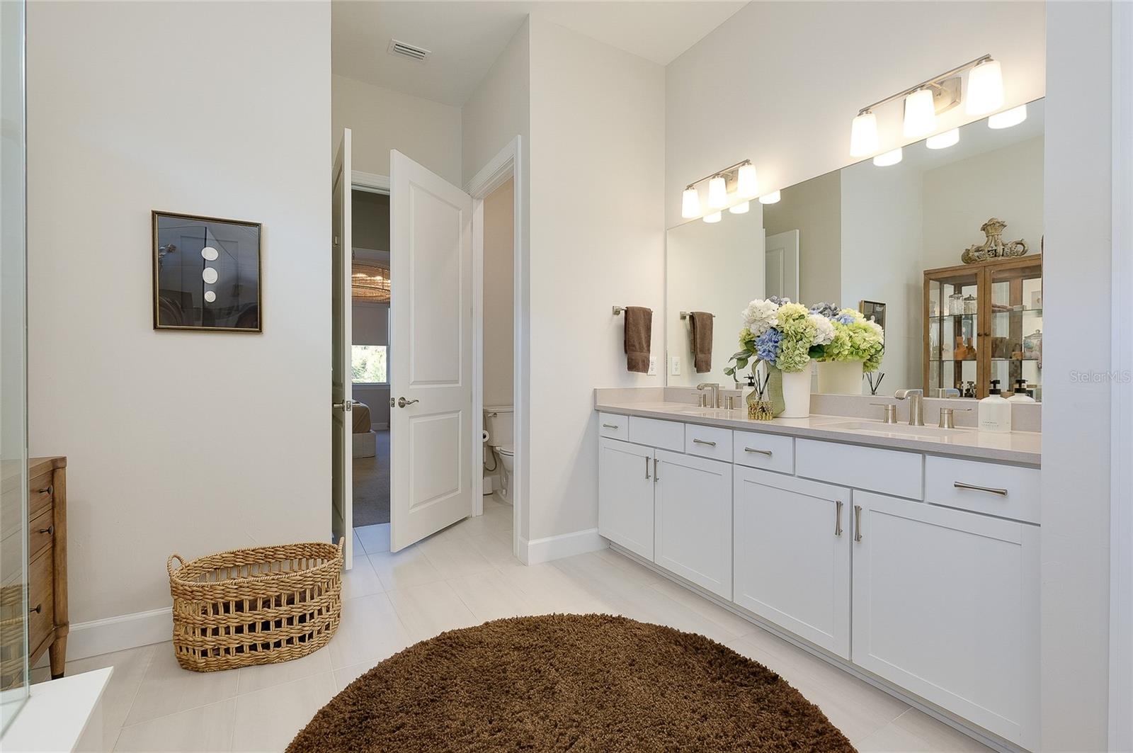 Image 43 of 95 For 10036 Beachwalk Drive