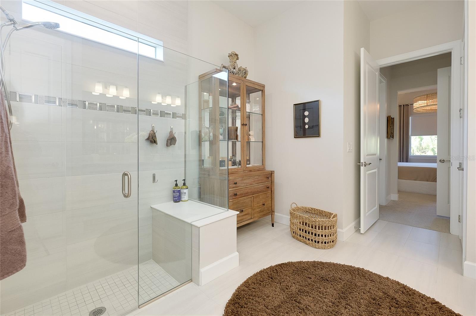 Image 44 of 95 For 10036 Beachwalk Drive