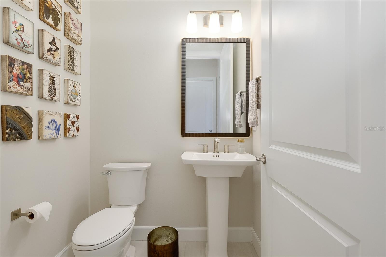 Image 50 of 95 For 10036 Beachwalk Drive