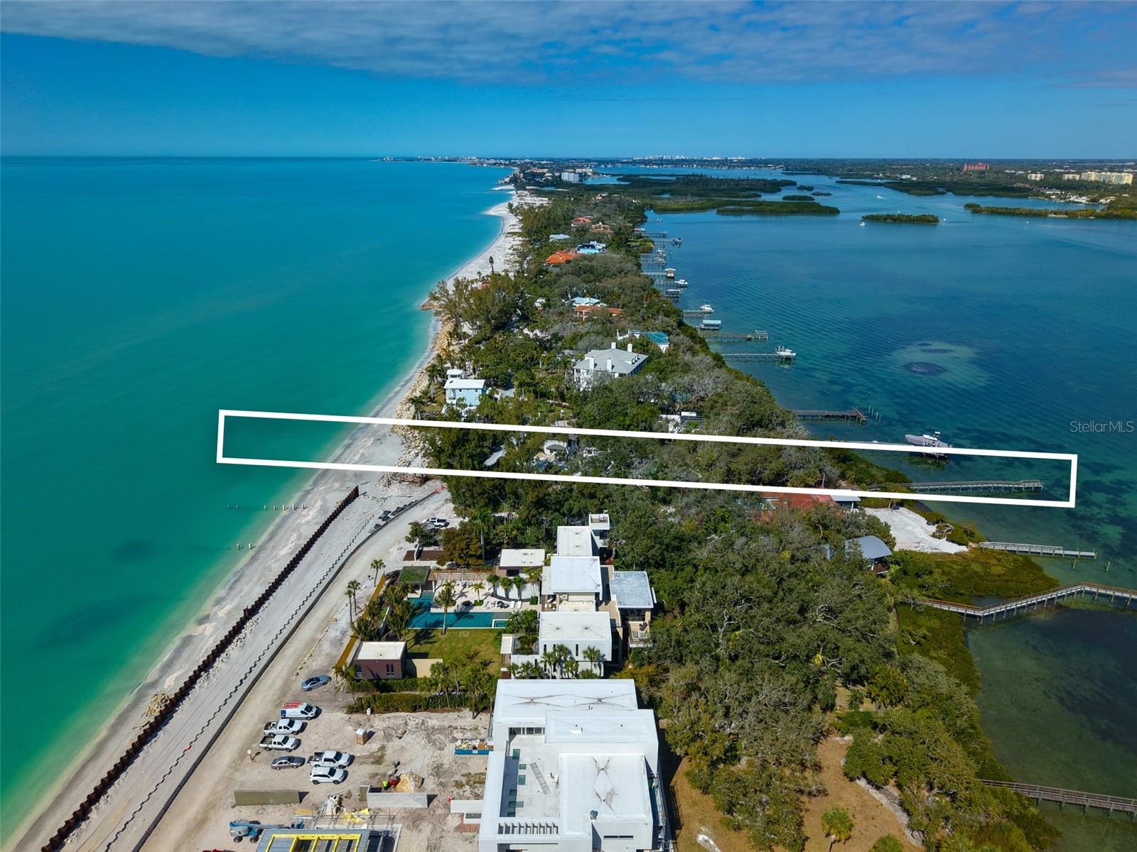 Listing photo id 3 for 854 Casey Key Road