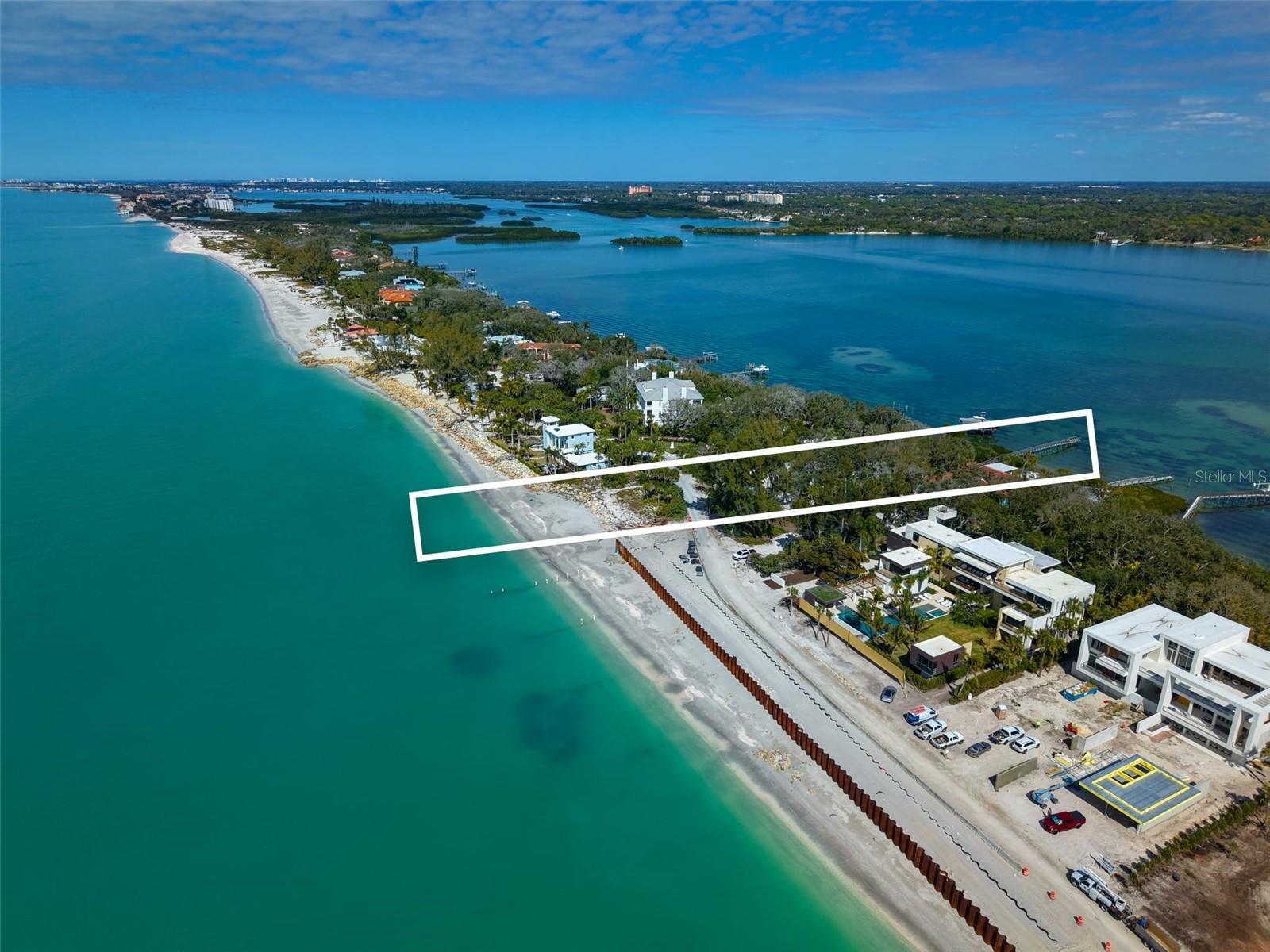 Listing photo id 4 for 854 Casey Key Road