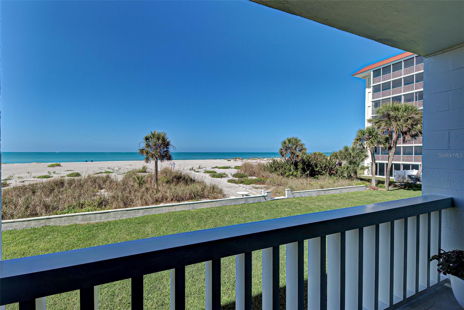 Image 10 of 54 For 1100 Tarpon Center Drive 202