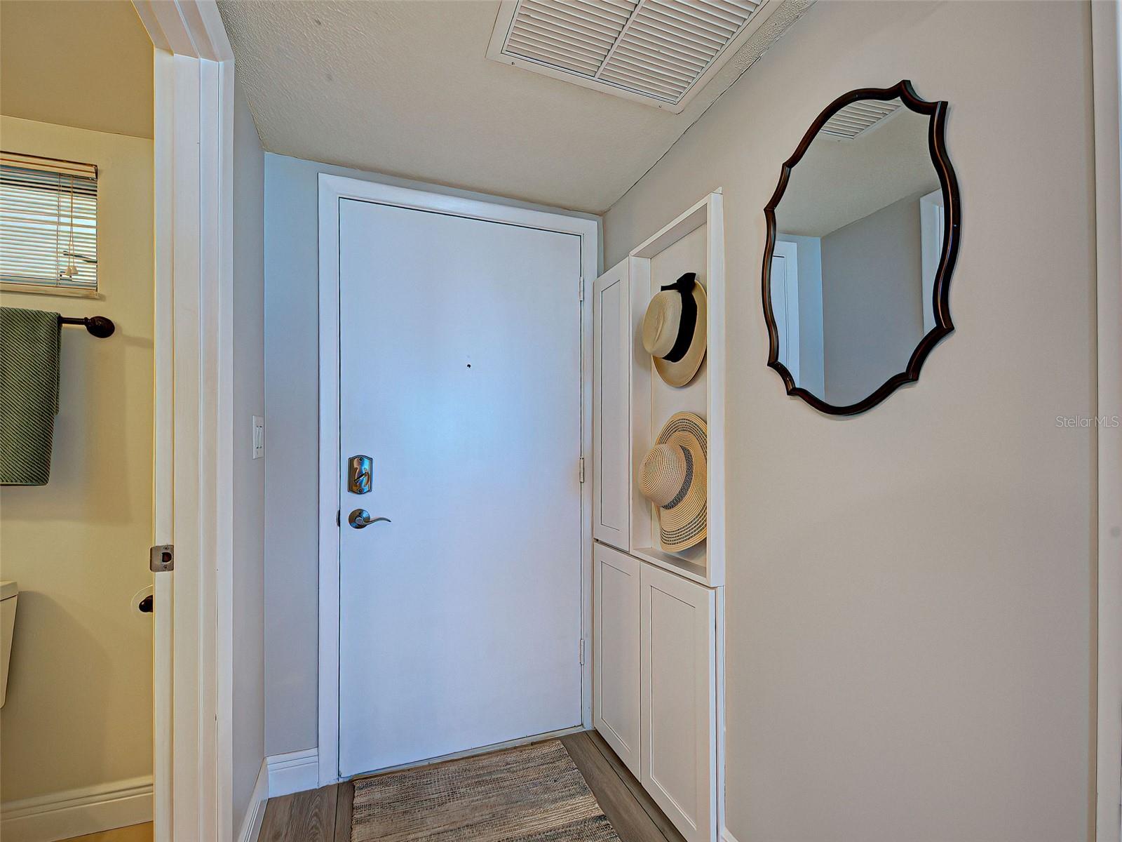 Image 14 of 54 For 1100 Tarpon Center Drive 202