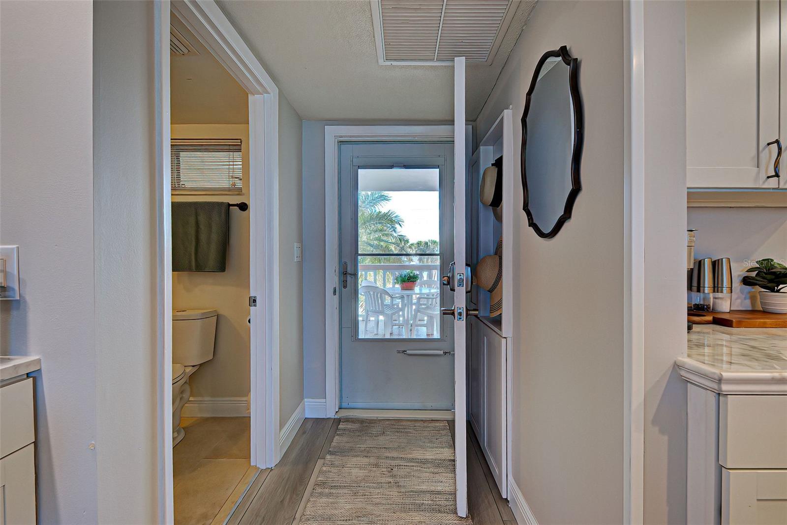 Image 15 of 54 For 1100 Tarpon Center Drive 202