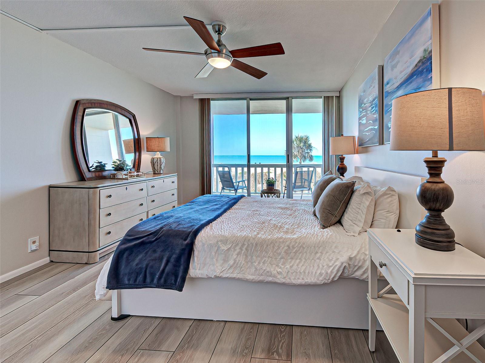 Image 25 of 54 For 1100 Tarpon Center Drive 202