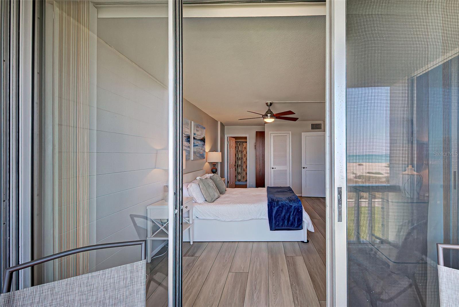 Image 29 of 54 For 1100 Tarpon Center Drive 202