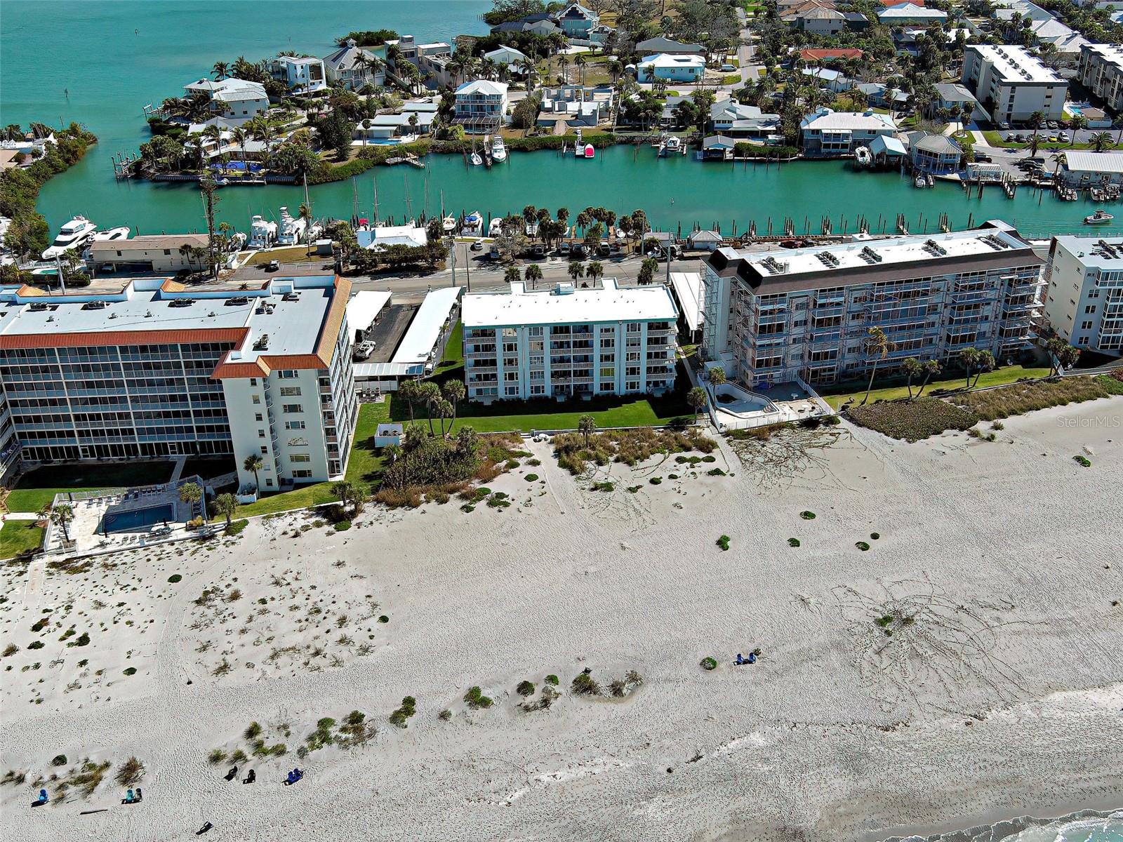 Image 53 of 54 For 1100 Tarpon Center Drive 202