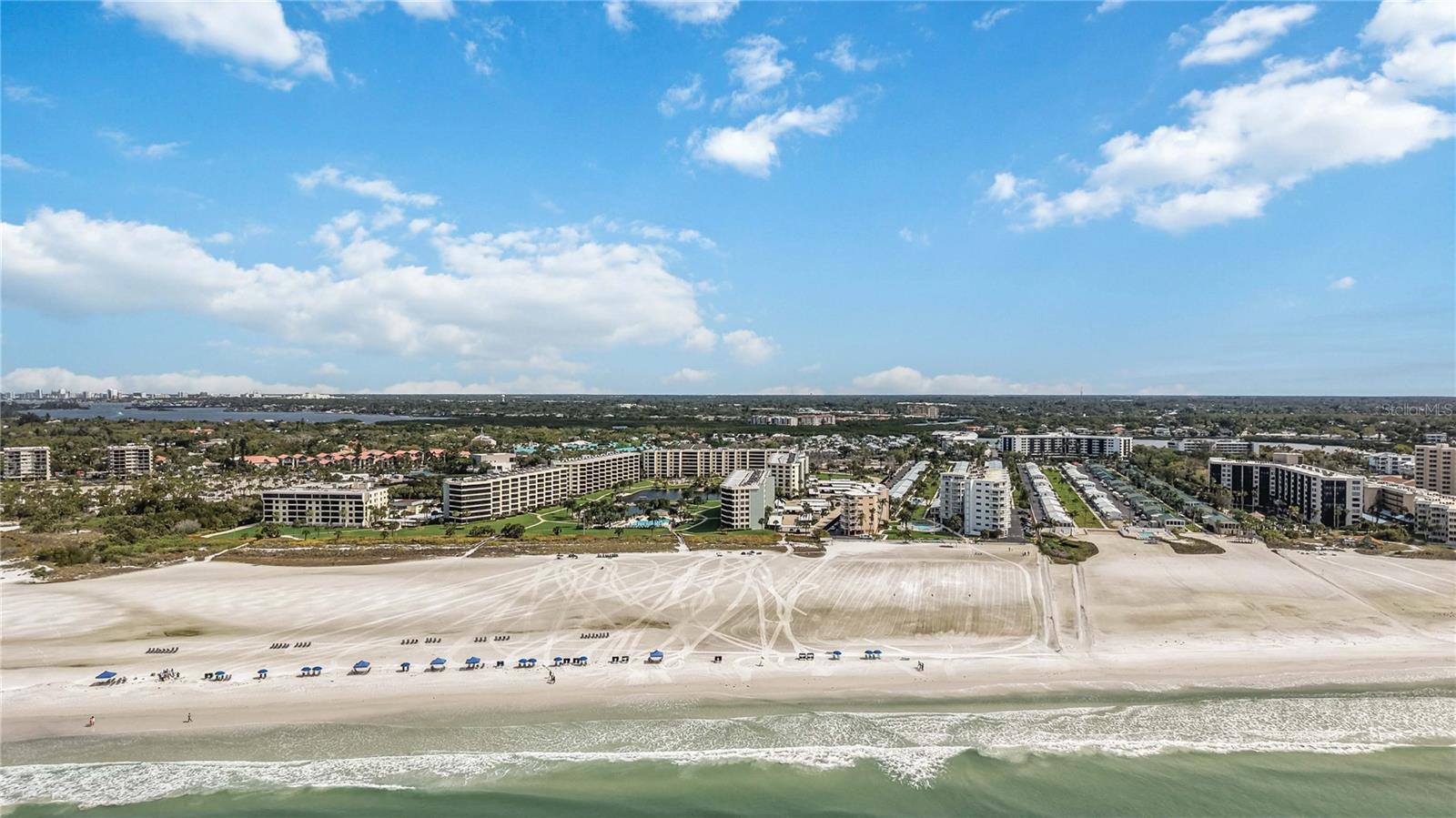 Image 3 of 61 For 5790 Midnight Pass Road 406