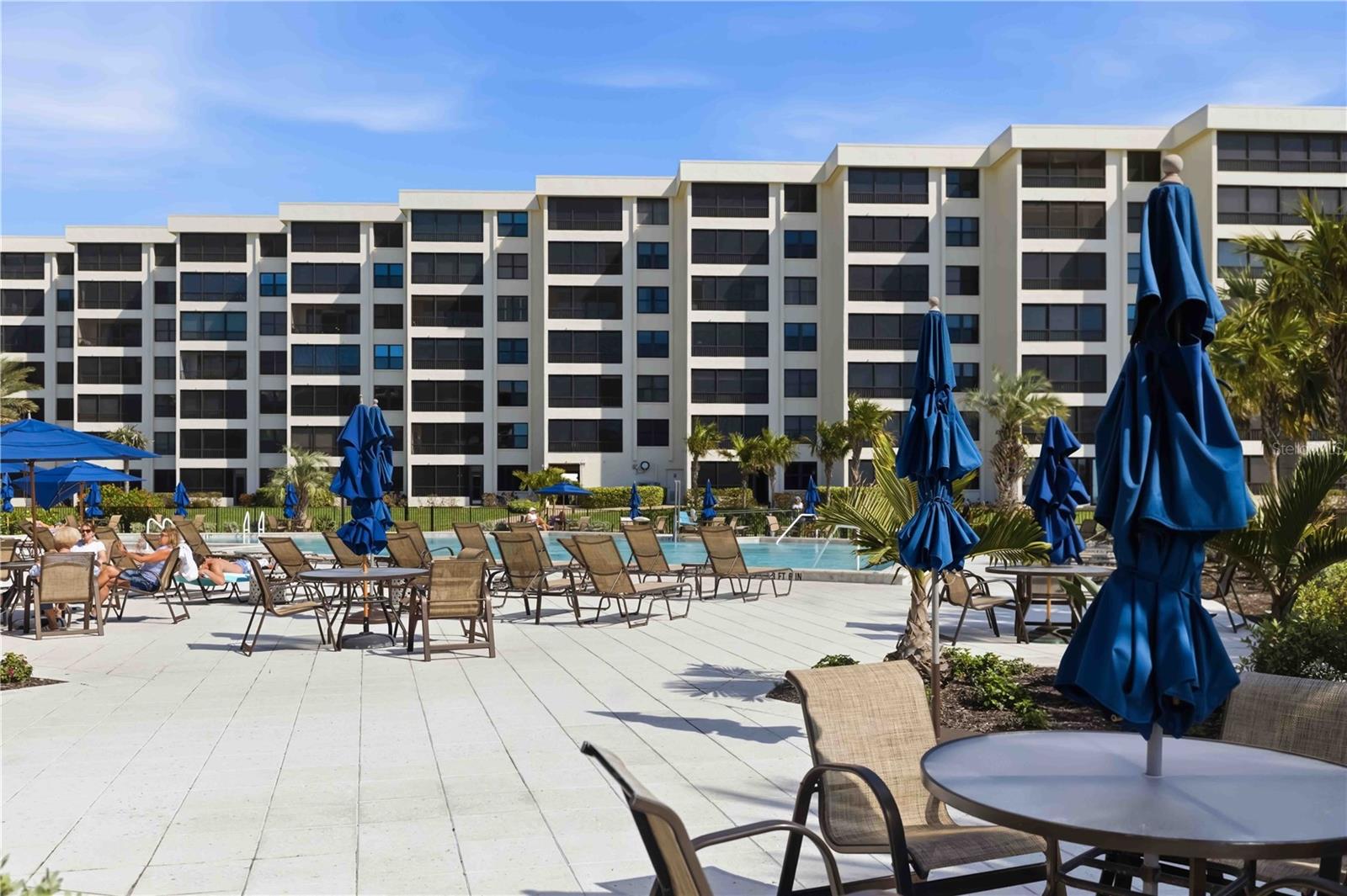 Image 32 of 61 For 5790 Midnight Pass Road 406