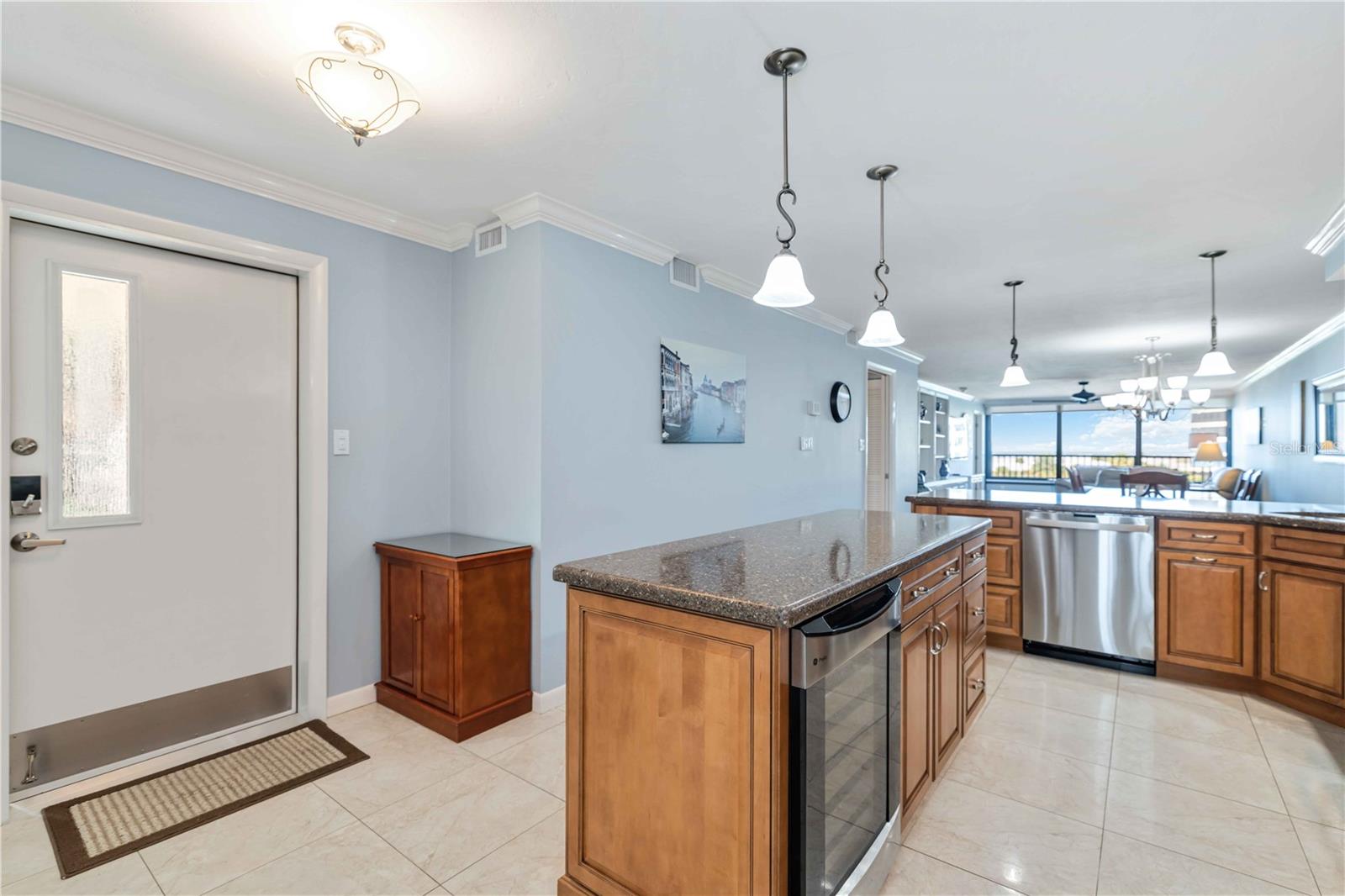 Image 7 of 61 For 5790 Midnight Pass Road 406