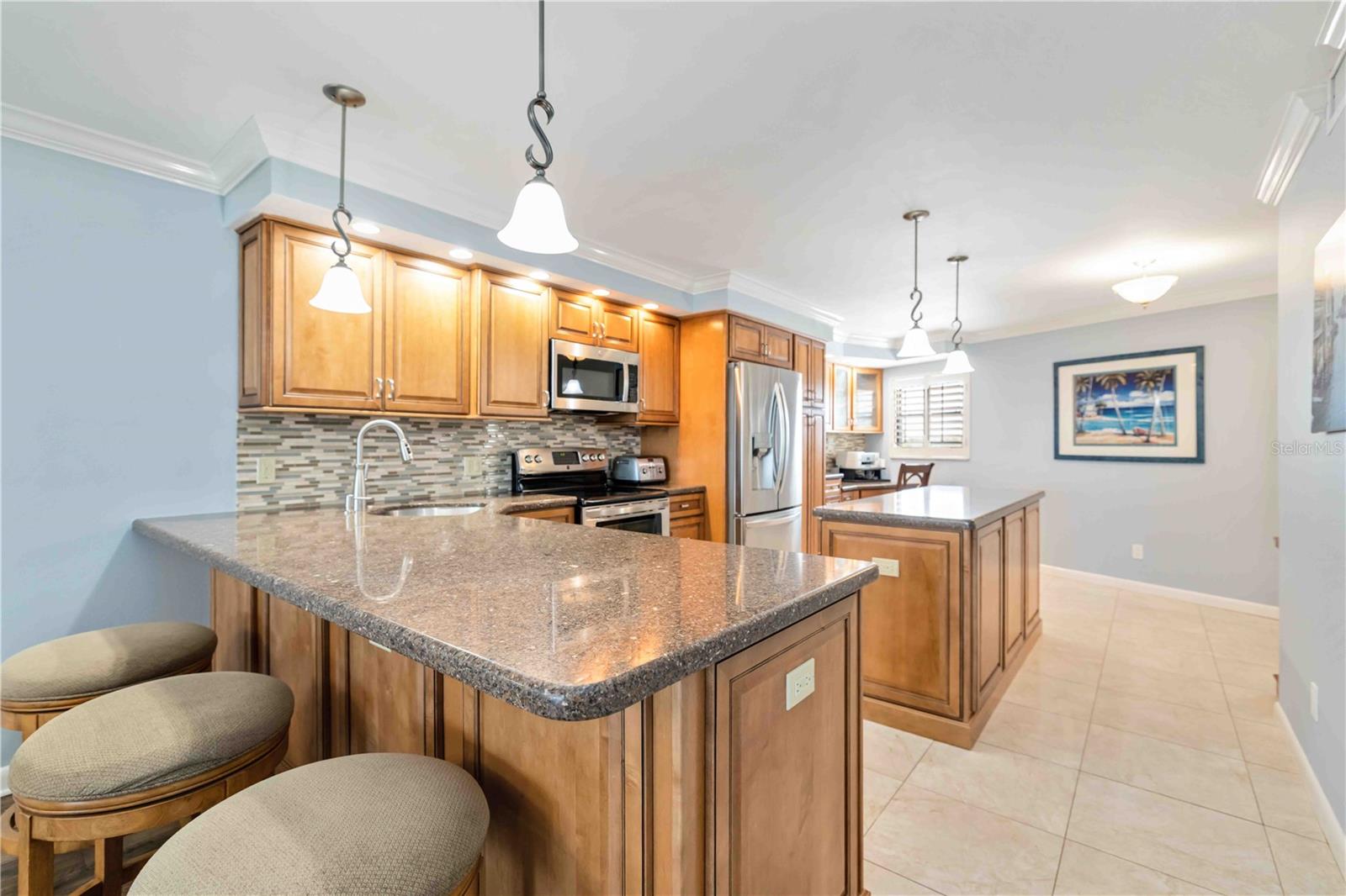 Image 8 of 61 For 5790 Midnight Pass Road 406