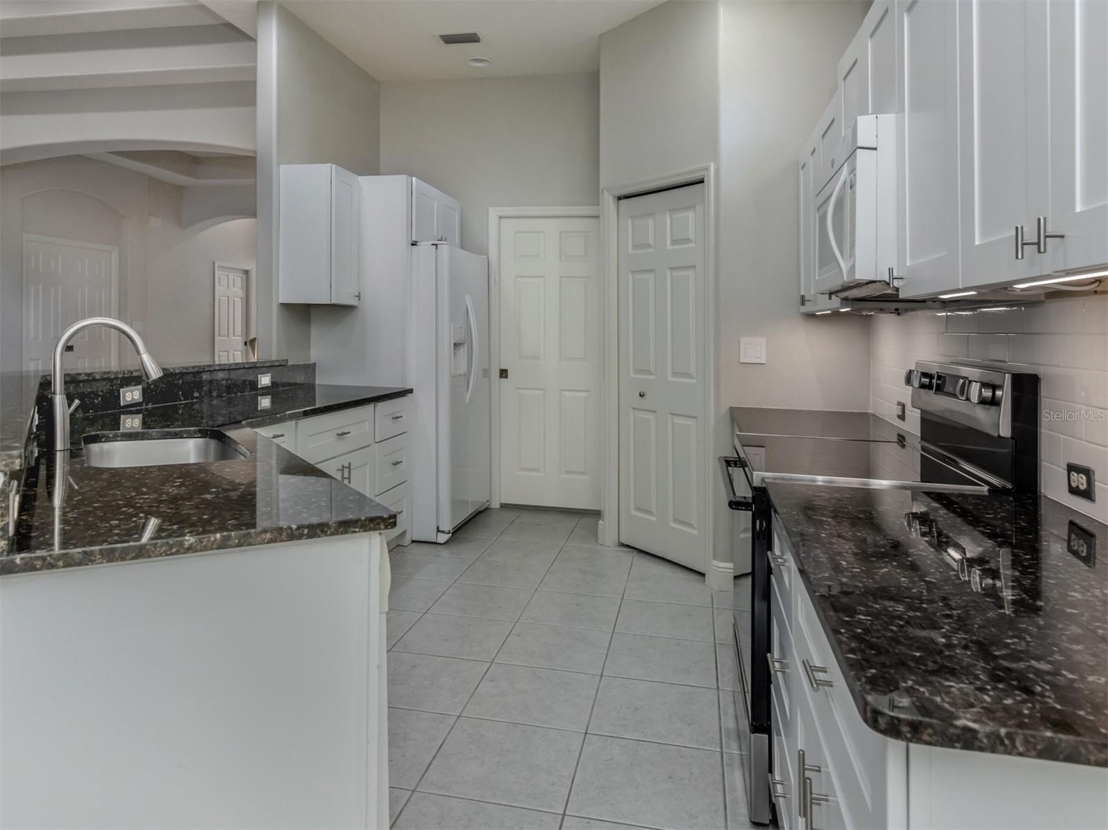 Image 12 of 60 For 111 Wayforest Drive