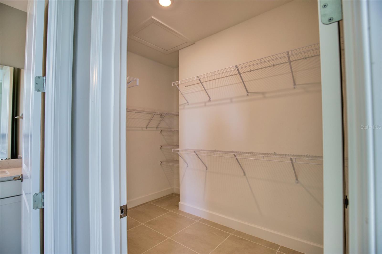 Image 18 of 46 For 14640 Misty Pond Loop