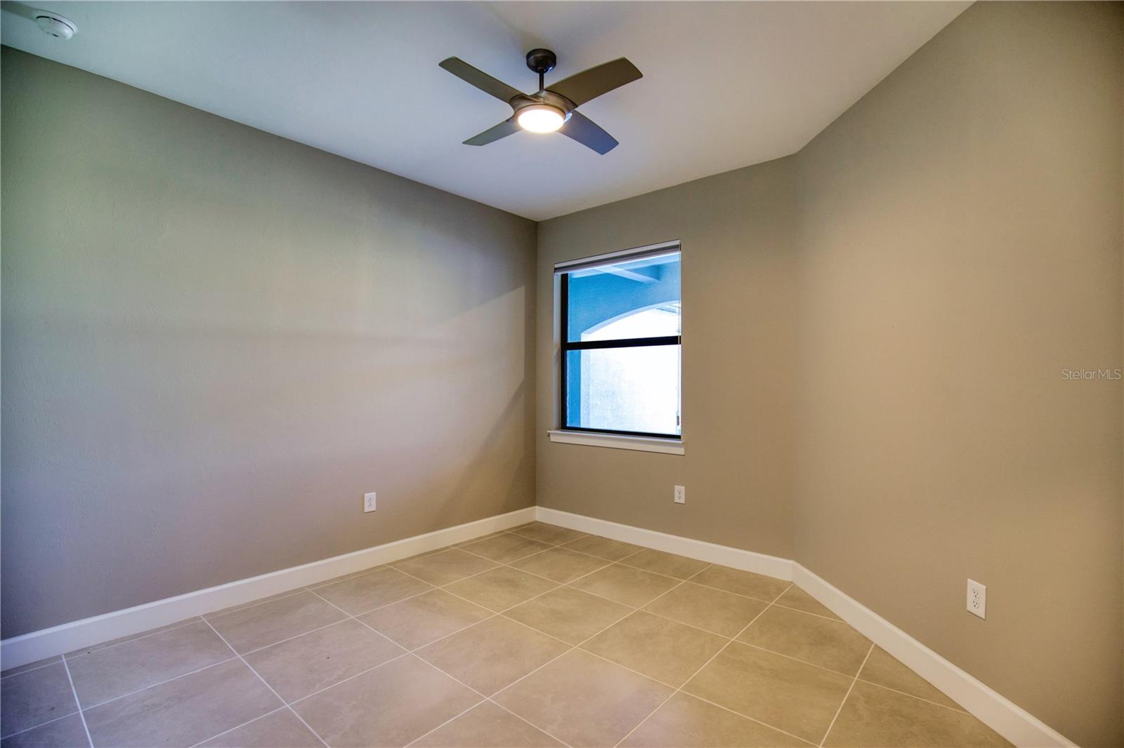 Image 21 of 46 For 14640 Misty Pond Loop