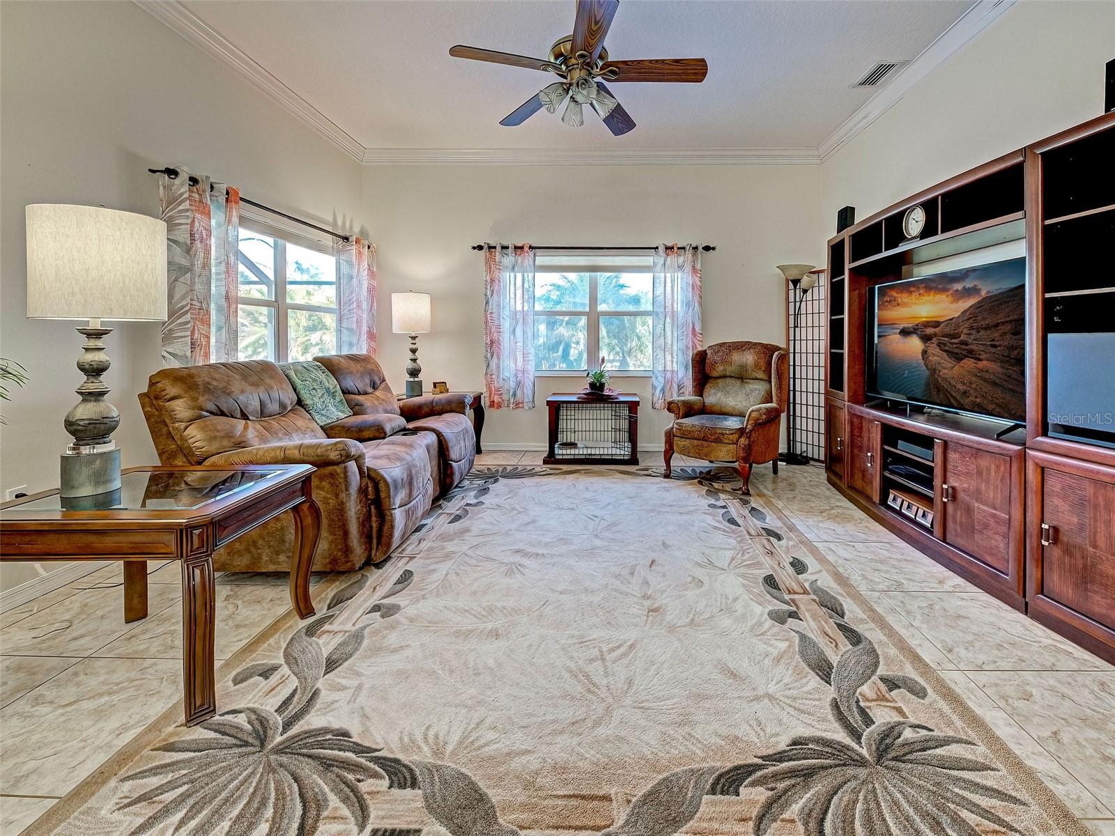 Image 42 of 66 For 1989 White Feather Lane