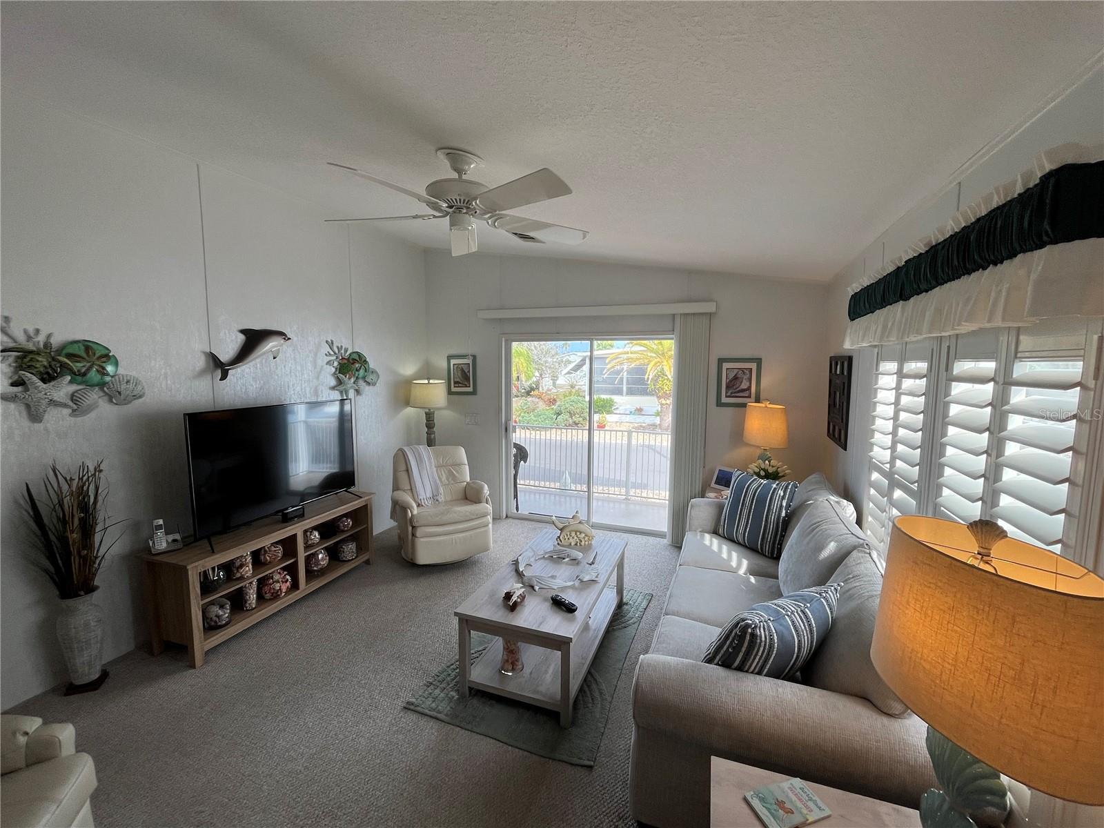 Image 11 of 45 For 723 Locarno Drive