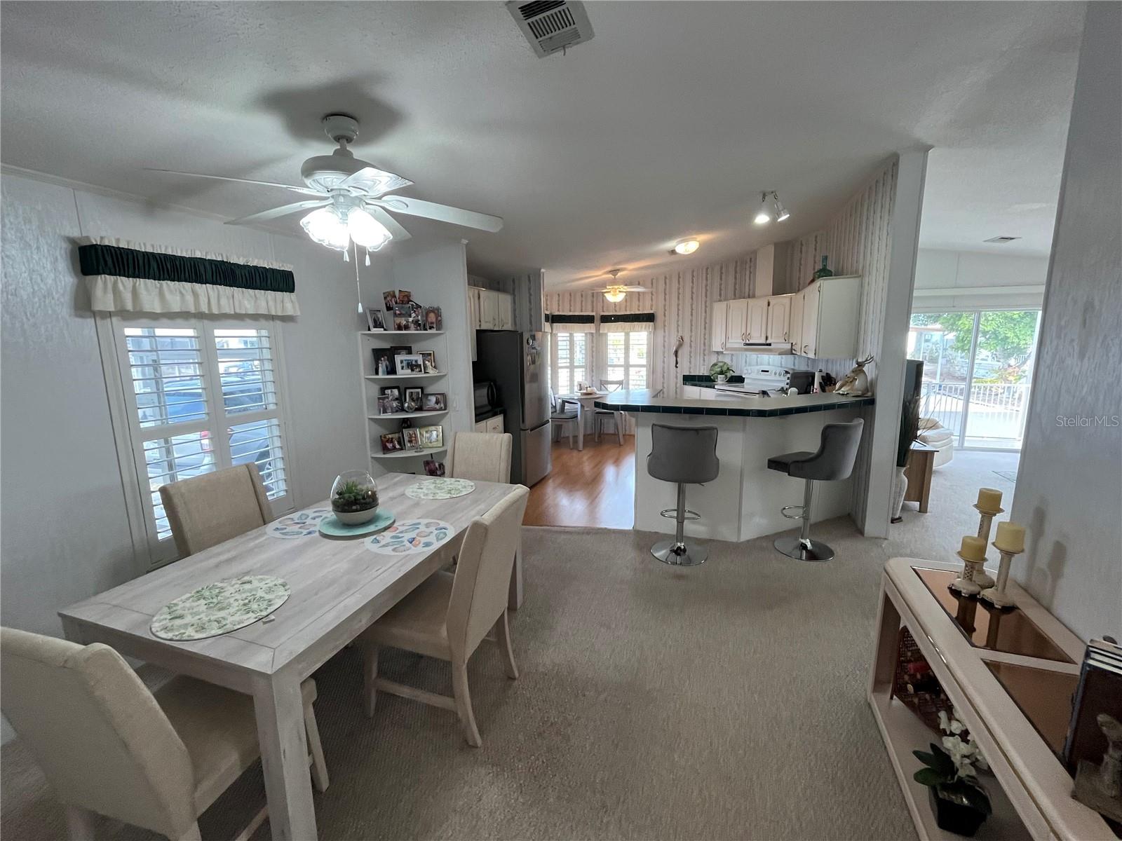 Image 17 of 45 For 723 Locarno Drive