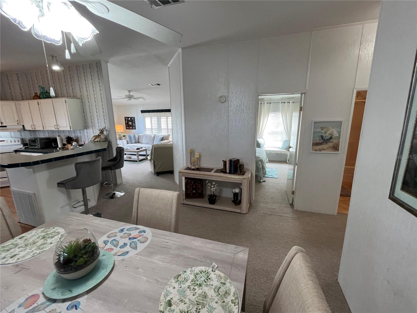 Image 18 of 45 For 723 Locarno Drive