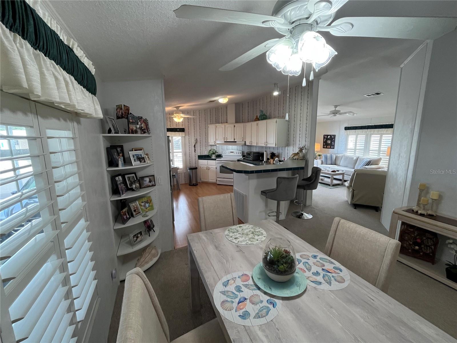 Image 19 of 45 For 723 Locarno Drive