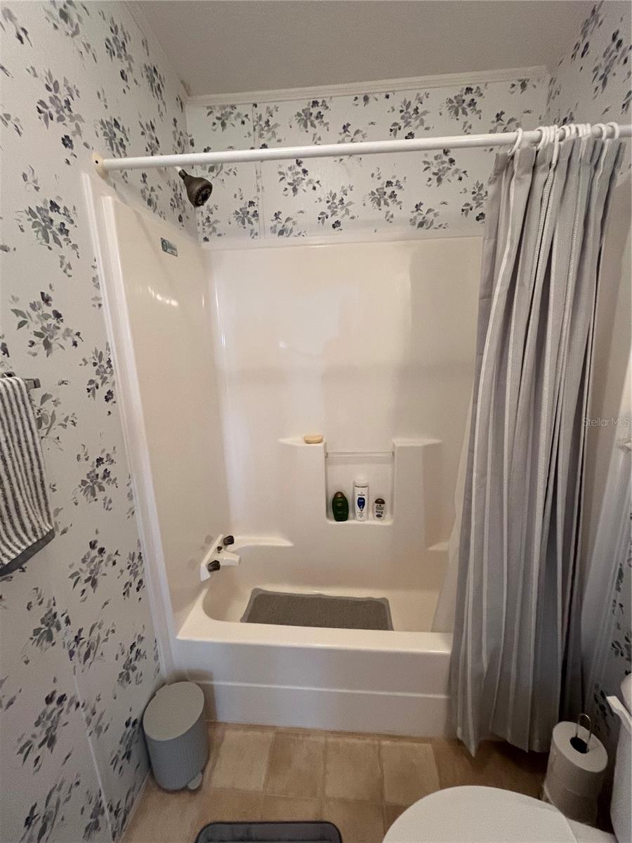 Image 31 of 45 For 723 Locarno Drive