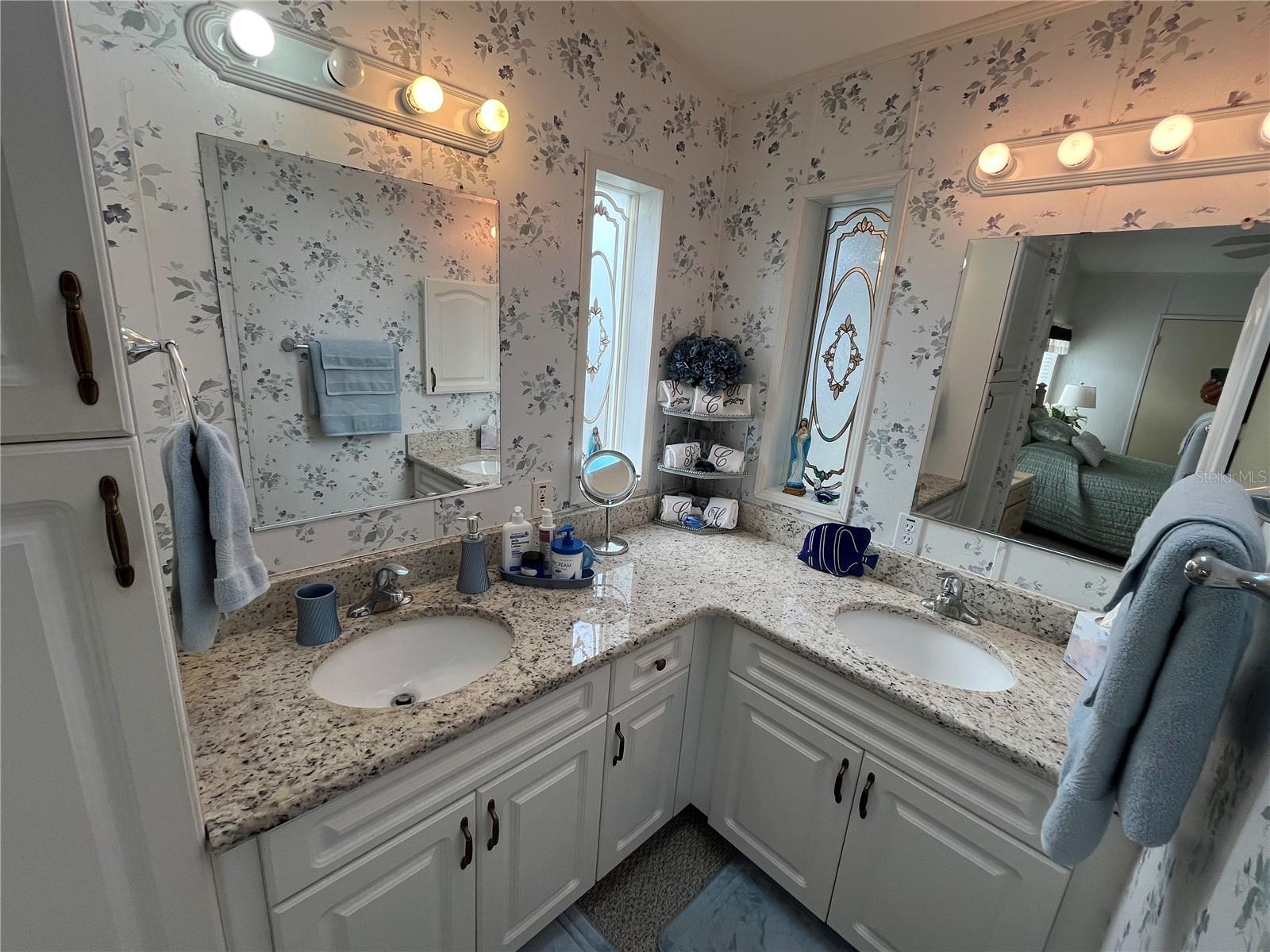 Image 40 of 45 For 723 Locarno Drive