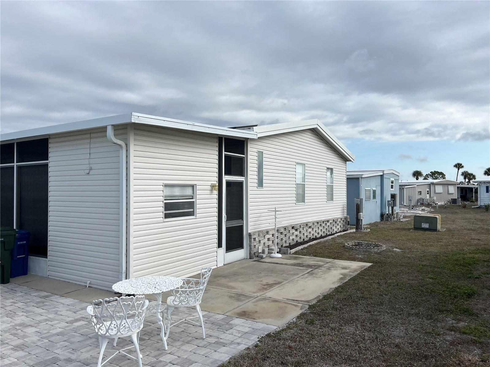 Image 7 of 45 For 723 Locarno Drive