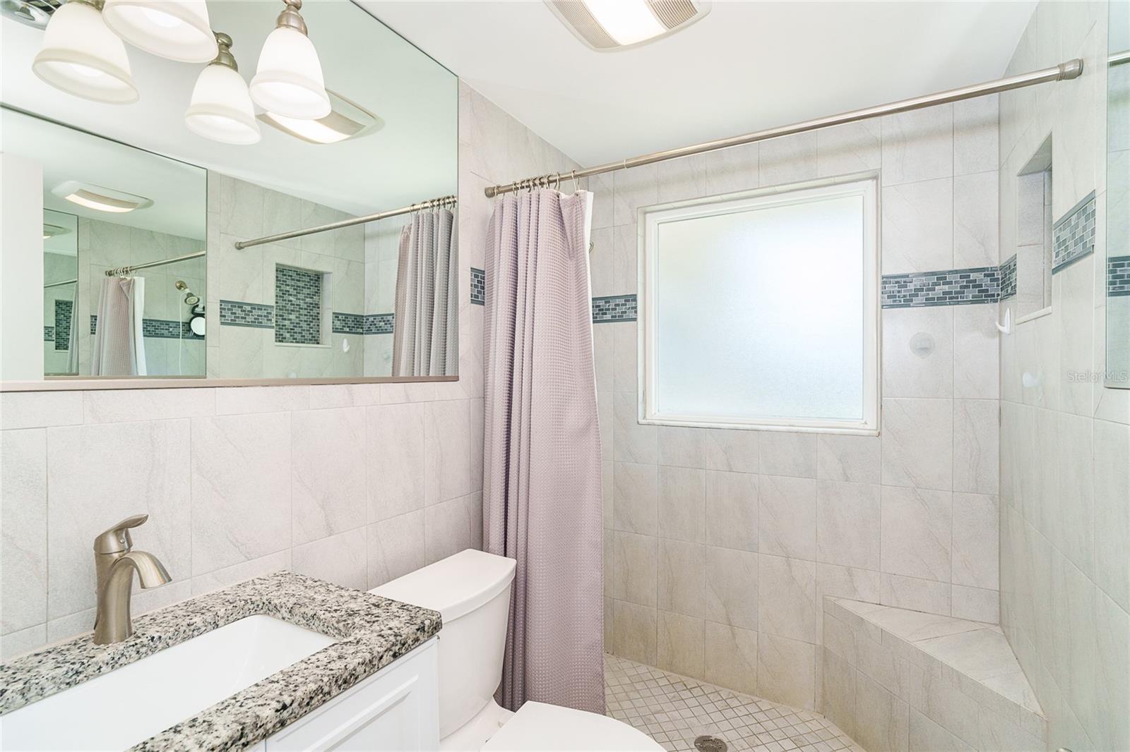 Image 13 of 52 For 825 5th Street