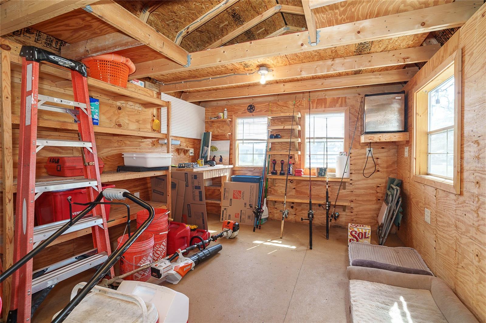 Image 27 of 52 For 825 5th Street