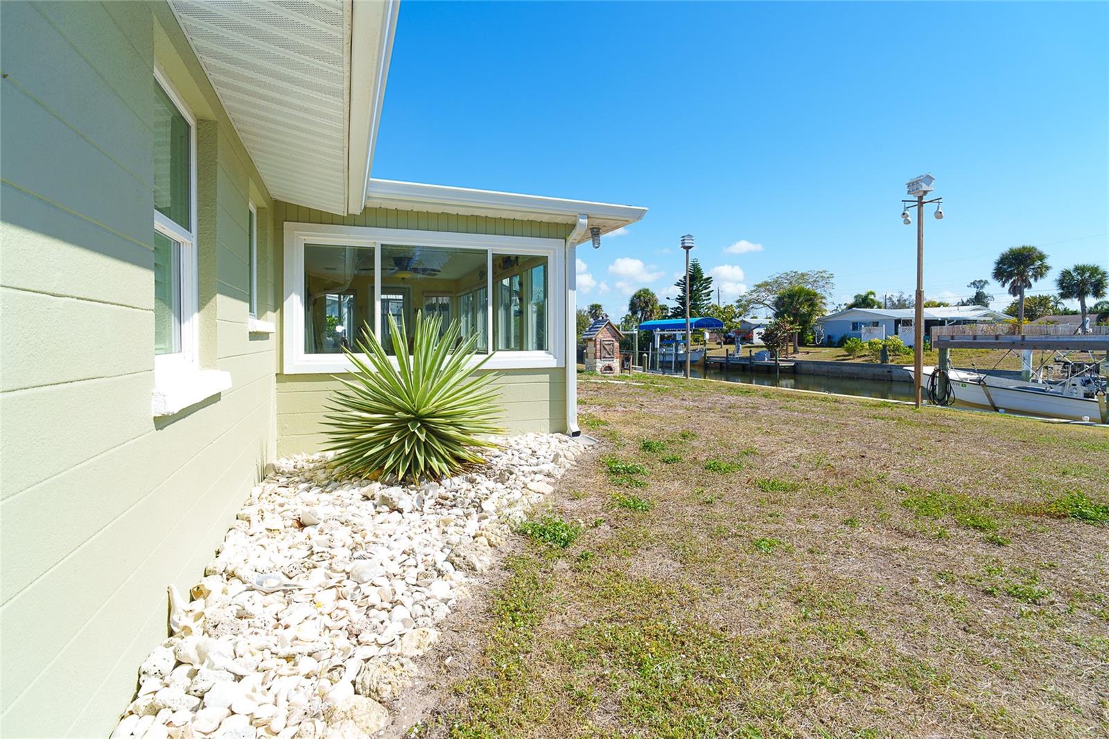 Image 28 of 52 For 825 5th Street